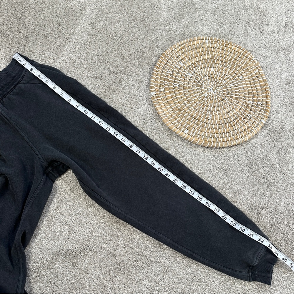 SOLD | Lululemon Women’s Scuba Jogger Pants Pull On Drawstrings Activewear Black - Picture 13 of 15